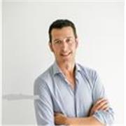 Laureato in discipline umanistiche impartisce lezioni di:
 - storia
- italiano
- spagnolo

Grazie;) Paolo
