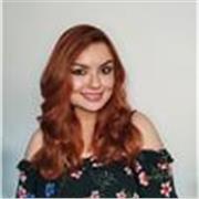 Profesora ofrece clases de matemáticas divertidas y claras a estudiantes de primaria y bachillerato