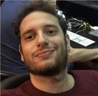 Chitarrista professionista con esperienza decennale impartisce lezioni private a casa o via webcam. prima lezione gratuita!
