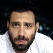 Editor e copywriter, laureato in Comunicazione, disponibile per ripetizioni di materie umanistiche e per correzioni