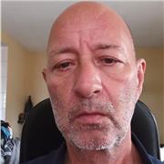 Leciono aulas de matemática, física e informática