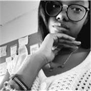 No estoy titulada de profesora de español, pero es mi idioma natal