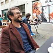 Insegnante per studenti di scuola secondaria di I e II grado