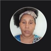 English private tutor who likes to teach while having fun.