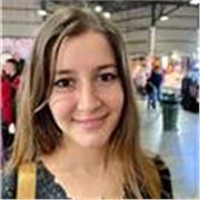 Laureata in Mediazione linguistica. Sono disponibile per aiuto compiti e ripetizioni in lingua inglese