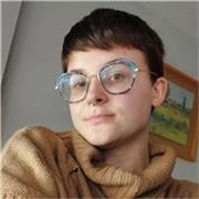 Profesora de materias de ciencias, incluyendo biología, química, física y matemáticas