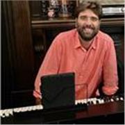 Insegnante offre lezioni di Pianoforte, Organo Hammond, Armonia, Composizione e Orchestrazione