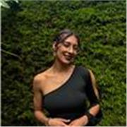 Profesor de diferentes y psicóloga con experiencia en diferentes poblaciones