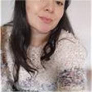 Profesor de básica primaria especializada en dar cualquier asignatura menos inglés