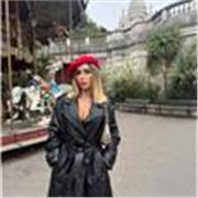 Insegnante di Economia aziendale, laureata in Economia (L-33) + Master in General Management & Digital Skills