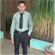 Maestro de apoyo para enseñar español a niños