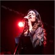 Insegnante di canto pop, jazz e bossanova