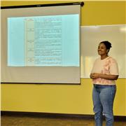 Professora de alfabetização escolar e historia