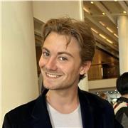 Insegnante madrelingua Ital0-inglese, giovane e con esperienza di insegnamento!