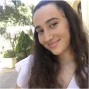 Estudiante capacitada para dar clases a todas las edades