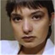 Hola, buenas. Me llamo Lea y me encantan los idiomas. Soy bilingüe de francés y tengo un B2 de inglés