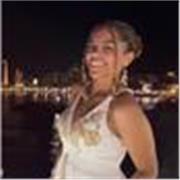 Cursando bachillerato y con muchas ganas de enseñar.