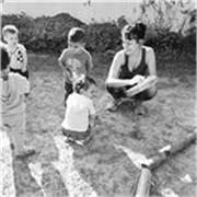 Professora com experiência em alfabetização para crianças e adultos