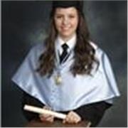Soy una chica que estoy en el ultimo año de filología francesa, estoy deseando poder dar clases y enseñar a los alumnos el idioma
