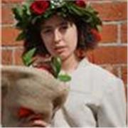 Insegnante di Tedesco e Inglese impartisce lezioni a studenti di scuola secondaria di primo grado e liceo