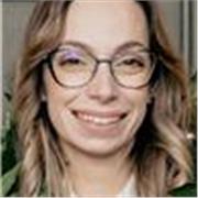 Laureata in Giurisprudenza presso l'Università degli Studi di Padova offre lezioni di diritto per studenti