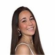 Estudiante de Farmacia y Nutrición UCM y monitora imparte clases de ciencias, idiomas y apoyo escolar a todos los niveles en Alcobendas