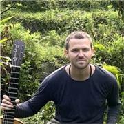 Gitarren- und Gesangslehrer für alle Altersgruppen. Klassisch bis Pop & Rock