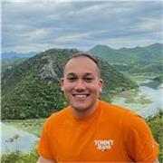 Soy un profesor comprometido con el aprendizaje real de mis alumnos. Clases personalizadas para cada alumno y nivel.