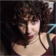 Soy una chica joven, entusiasta, apasionada por el inglés, puedo dar clases a primaria y secundaria prácticamente hasta bachiller