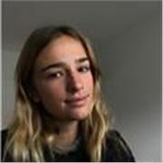 Studentessa madrelingua, con DALF-C1 e doppia maturità (francese e italia) offre ripetizioni di francese