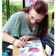 Apprenez l’art du dessin avec une illustratrice passionnée !