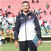 profesor de educación física con experiencia en futbol