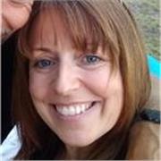 English speaker. Teaching assistant in school with experience of supporting children with English as an additional language