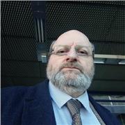 I am a qualified English teacher, working in Madrid since 2001, in companies and private tuition.