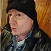 Vuoi imparare a suonare la chitarra in maniera corretta e razionale ? Soni la persona che fa per te.