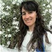 Profesora de biología que imparte clases a nivel primario, secundario, terciario y universitario