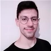 diplomato in lingue e con certificazione in inglese offre lezioni e ripetizioni di lingua