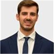 Sono uno studente appena laureato, fresco di studi con la passione per le lingue classiche, che voglio trasmettere agli studenti. 