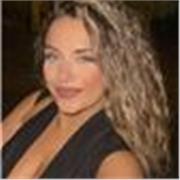 Perfeccionista y cercana 
Indiferente edades e incluso materias 