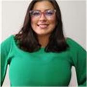 Profesora, especializada en básica secundaria y media, para la enseñanza dinámica y creativa de la lengua materna