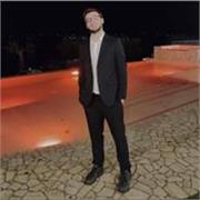 Studente in  lettere moderne  offre: Ripetizioni di letteratura italiana e materie umanistiche