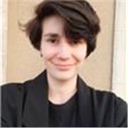 French native and experienced linguist with experience in tutoring foreign students