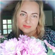 I give lessons from level A0 to B2 I am realiable and honest good at working with students