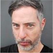 Profesor de psicología especializado en psicoanálisis lacaniano