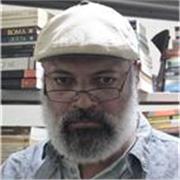 Professeur particulier de langue et de littérature du portugais brésilien.