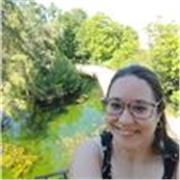 Profesora con experiencia da clases de inglés y francés
