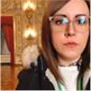 Dott.ssa in Giurisprudenza, attualmente praticante notaio e praticante avvocato abilitato, offre 
lezioni private di diritto civile e commerciale per studenti universitari e di scuola superiore su piattaforma online. 