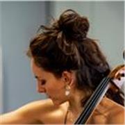 Profesora de violoncello y lenguaje musical