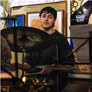 Profesor de batería especializado en jazz