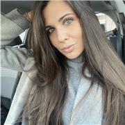 Prof.ssa disponibile per aiuto compiti di ogni tipo fino la classe terza della scuola secondaria di I grado, laureata in filosofia